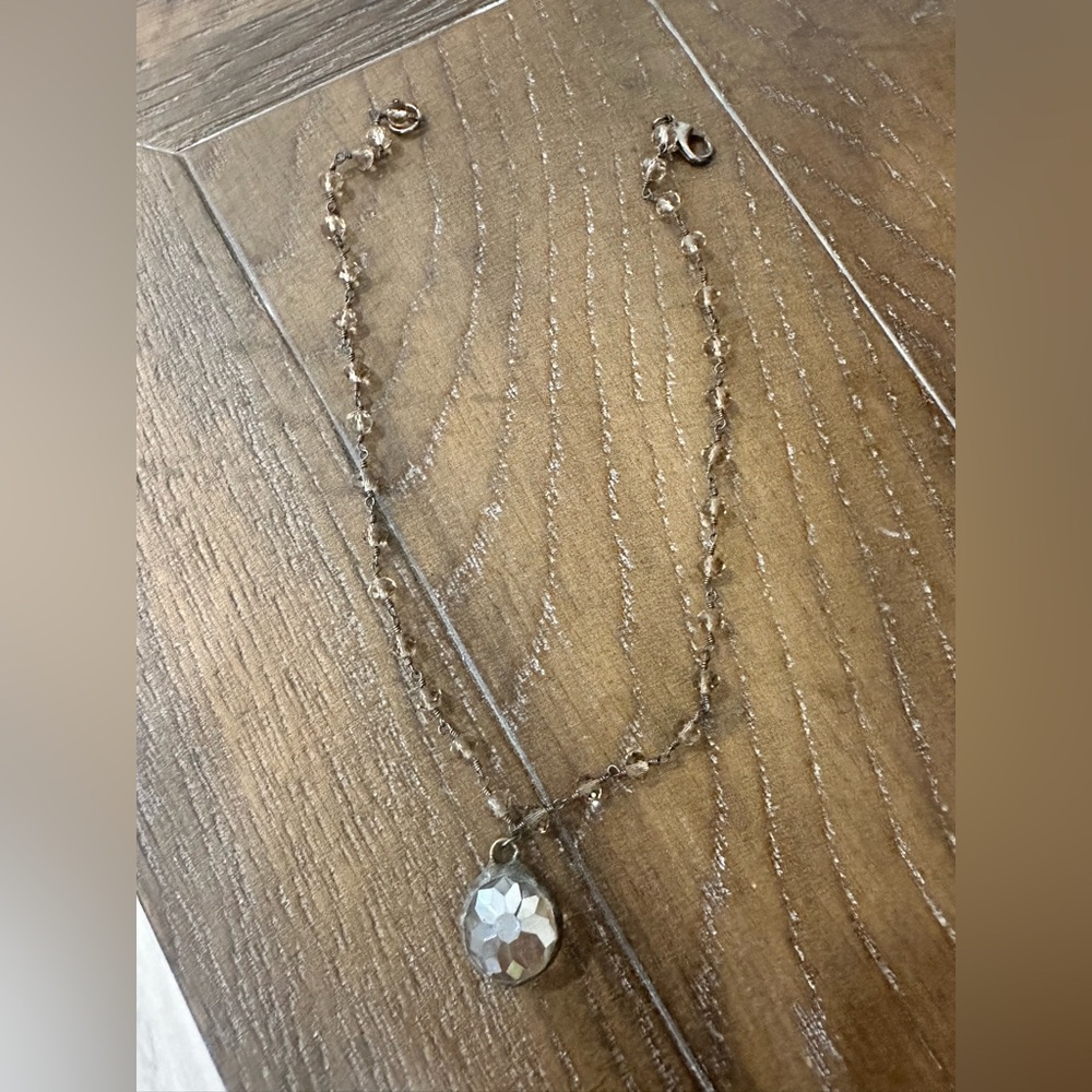 Beautiful stone choker necklace